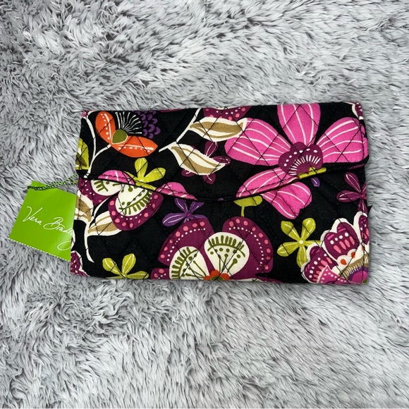 Vera Bradley Removable strap Crossbody Wallet - Picture 3 of 9
